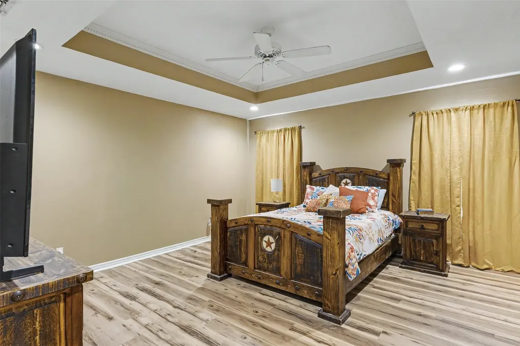 211 Meadow Drive New Boston TX 75570