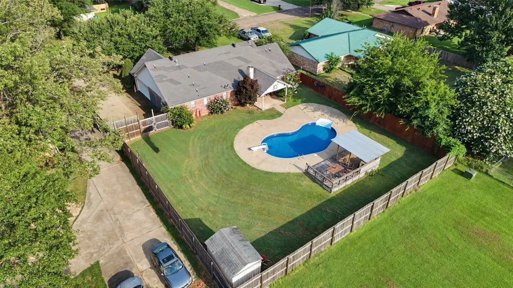 211 Meadow Drive New Boston TX 75570