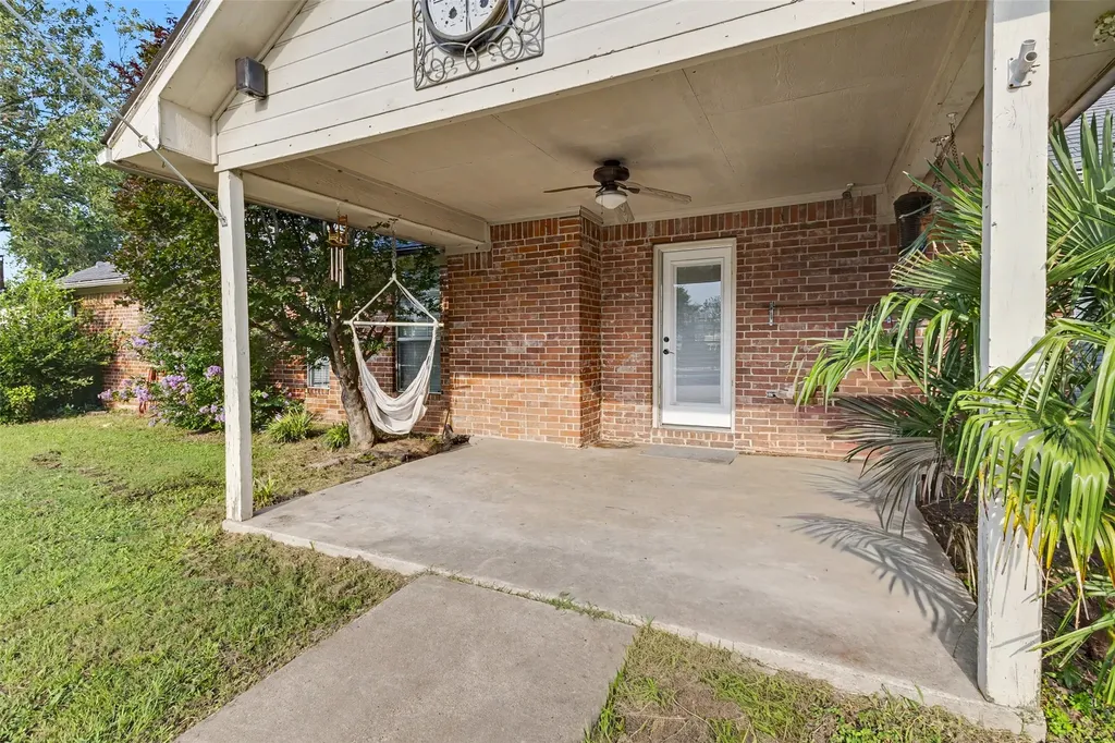 211 Meadow Drive New Boston TX 75570