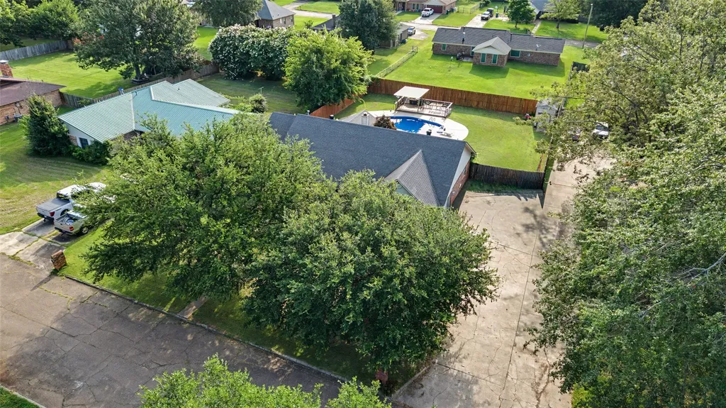 211 Meadow Drive New Boston TX 75570
