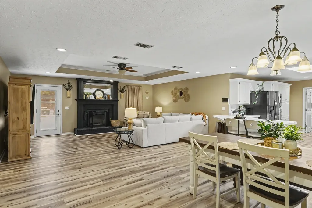 211 Meadow Drive New Boston TX 75570