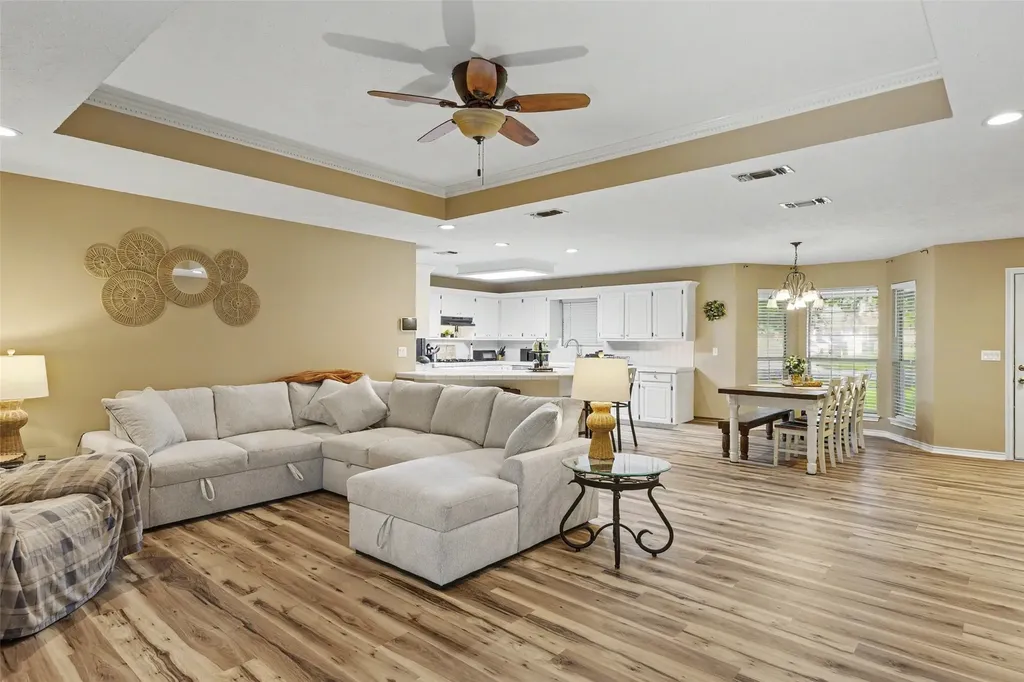 211 Meadow Drive New Boston TX 75570