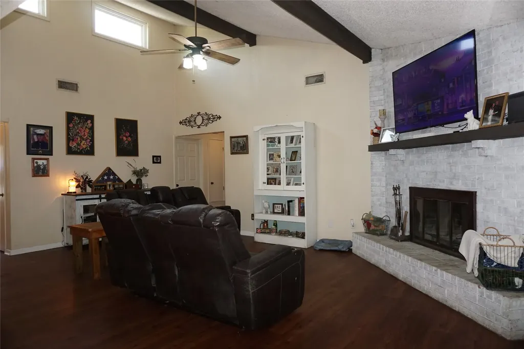10808 Jeanell Drive Kemp TX 75143