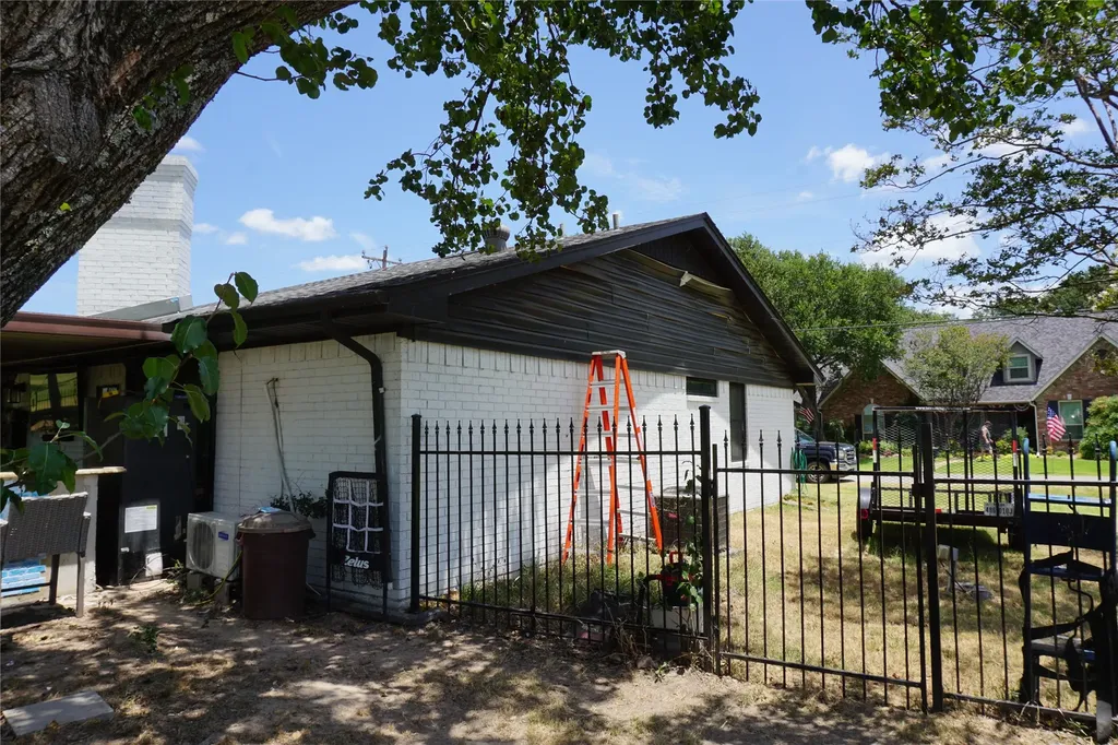10808 Jeanell Drive Kemp TX 75143