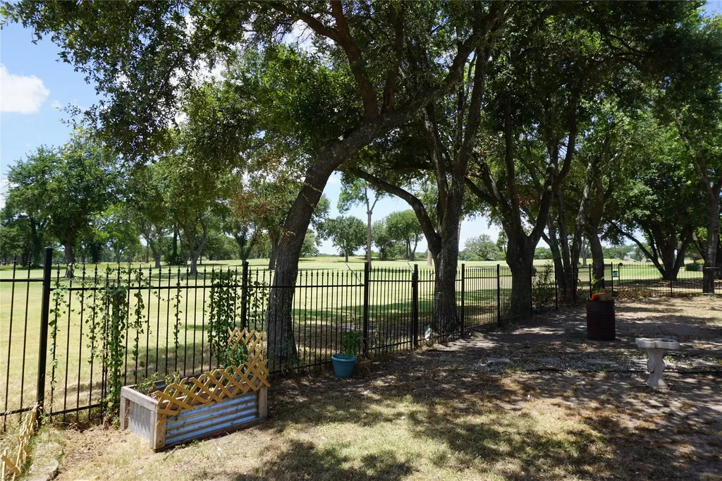 10808 Jeanell Drive Kemp TX 75143