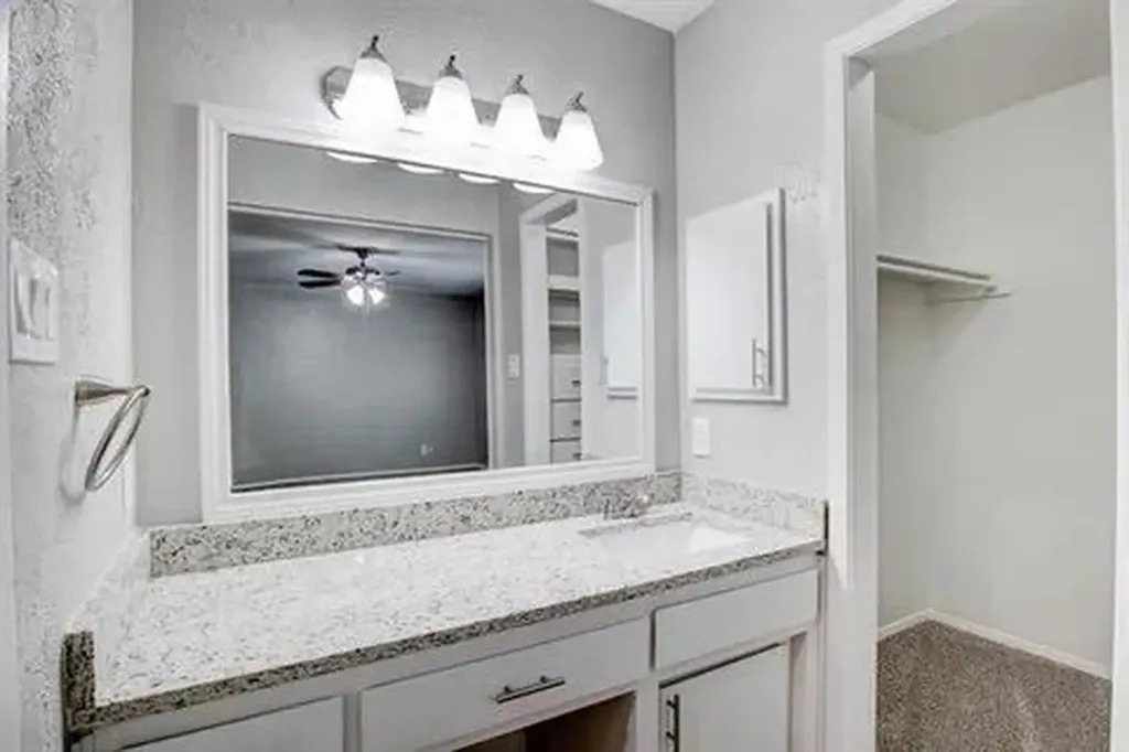 8230 El Retiro Road Fort Worth TX 76116