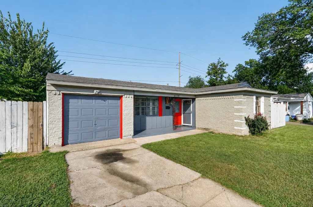4608 San Marcus Mesquite TX 75150