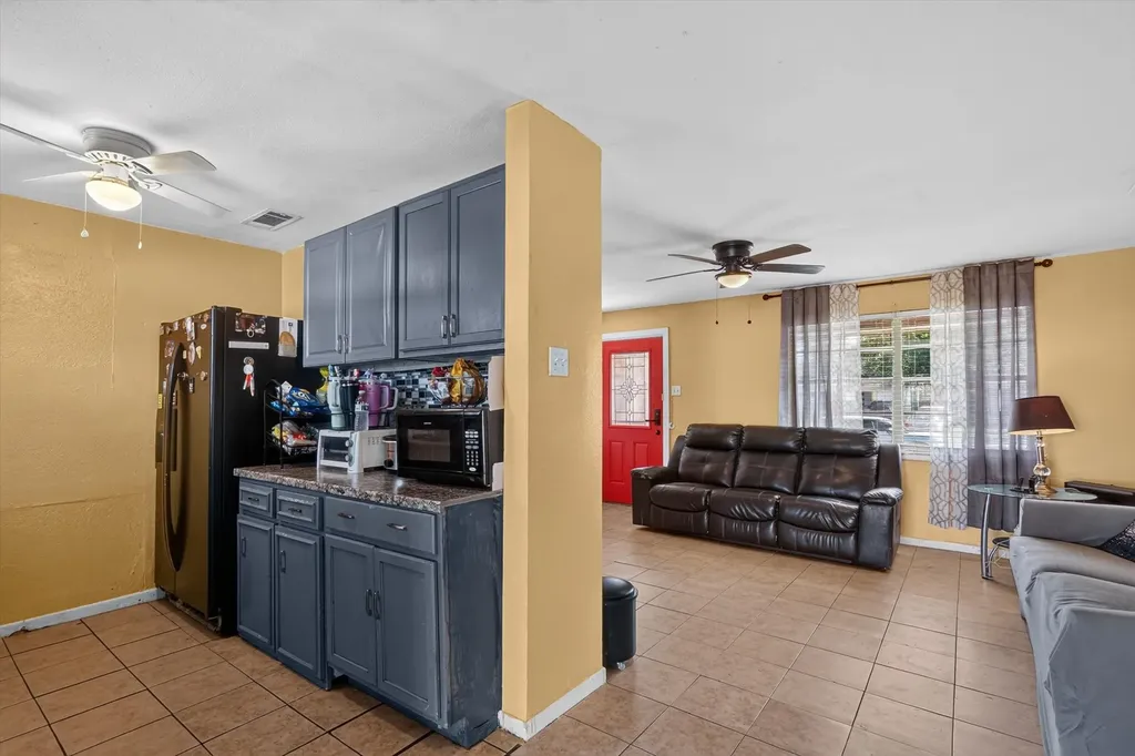 4608 San Marcus Mesquite TX 75150