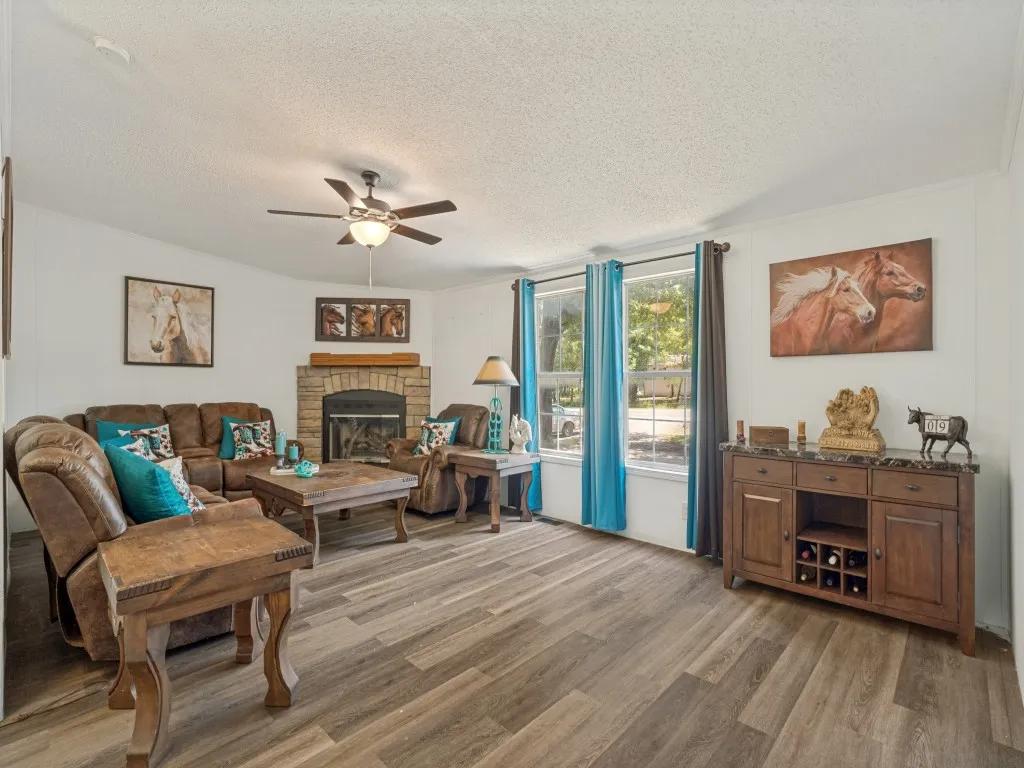 104 Arunda Court Weatherford TX 76085