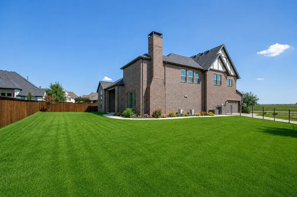 13648 Leatherstem Lane Fort Worth TX 76008
