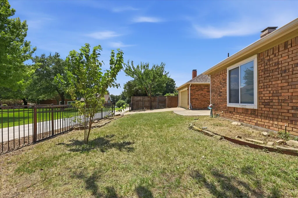 1706 Wessex Circle Richardson TX 75082