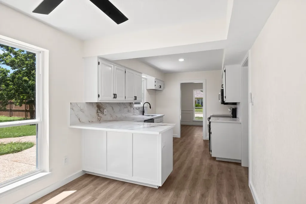 2006 Toulon Lane Carrollton TX 75007