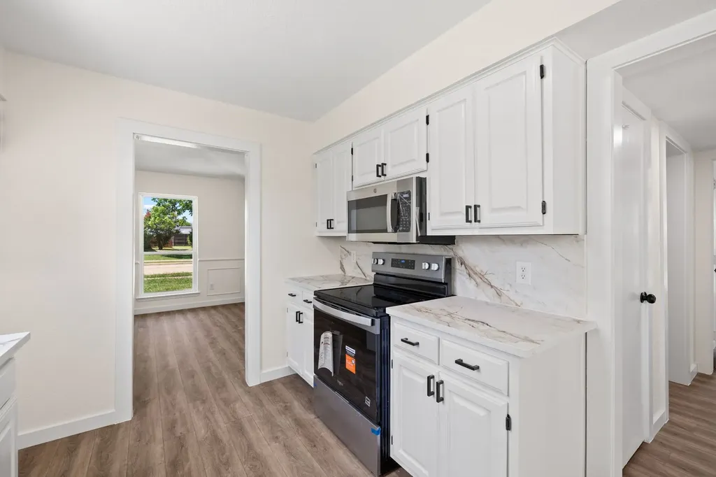 2006 Toulon Lane Carrollton TX 75007