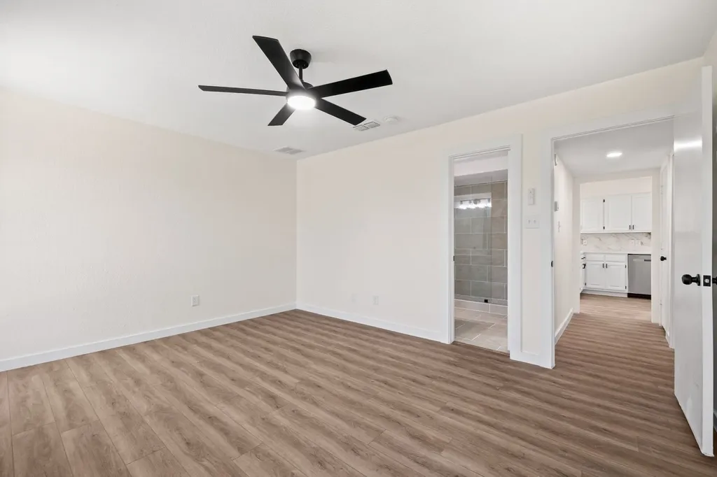 2006 Toulon Lane Carrollton TX 75007