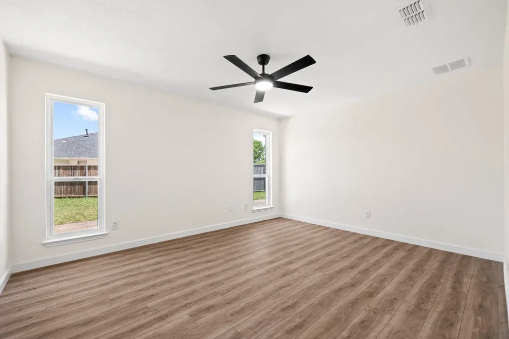 2006 Toulon Lane Carrollton TX 75007