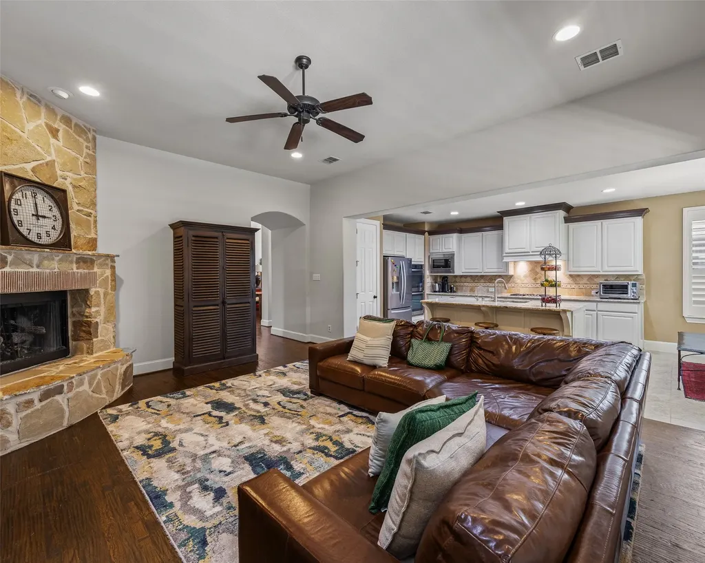309 Longhorn Drive Mckinney TX 75071