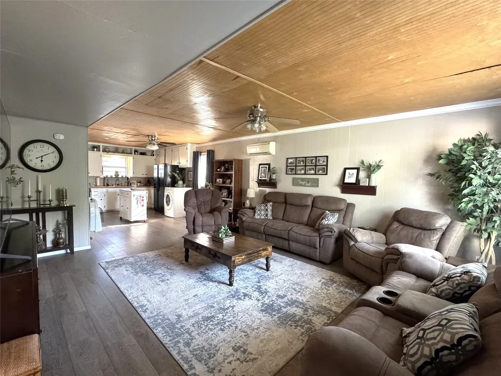 313 Miami Coleman TX 76834