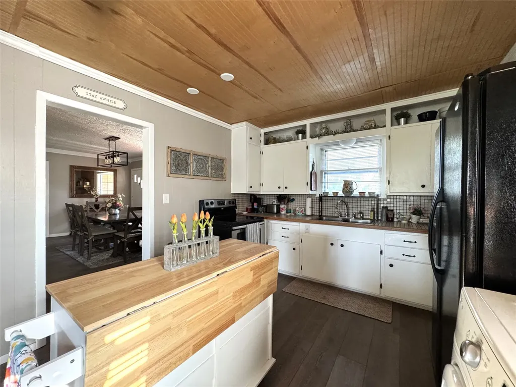 313 Miami Coleman TX 76834
