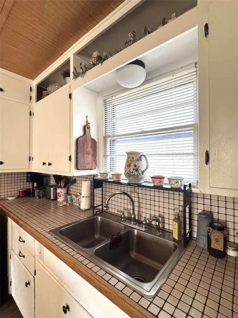 313 Miami Coleman TX 76834