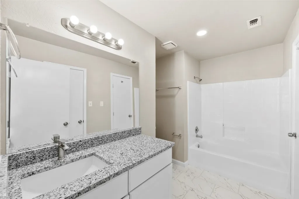 6314 Brookbriar Court Arlington TX 76018