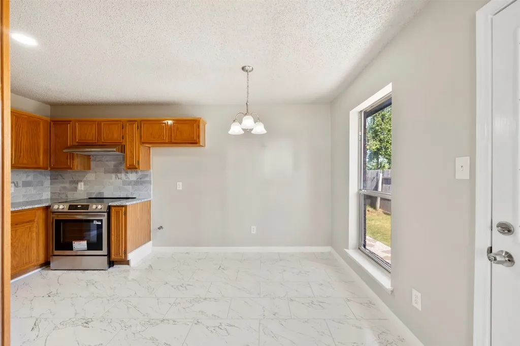 6314 Brookbriar Court Arlington TX 76018