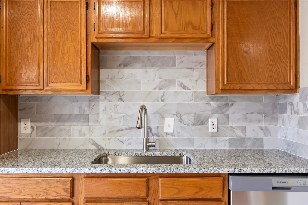 6314 Brookbriar Court Arlington TX 76018