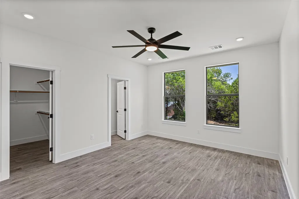 4711 Elizabeth Street Granbury TX 76048