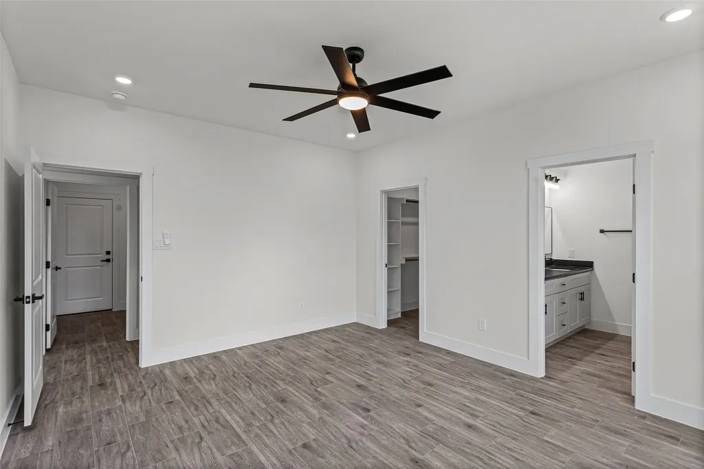 4711 Elizabeth Street Granbury TX 76048