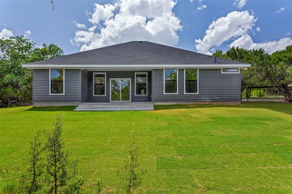 4711 Elizabeth Street Granbury TX 76048
