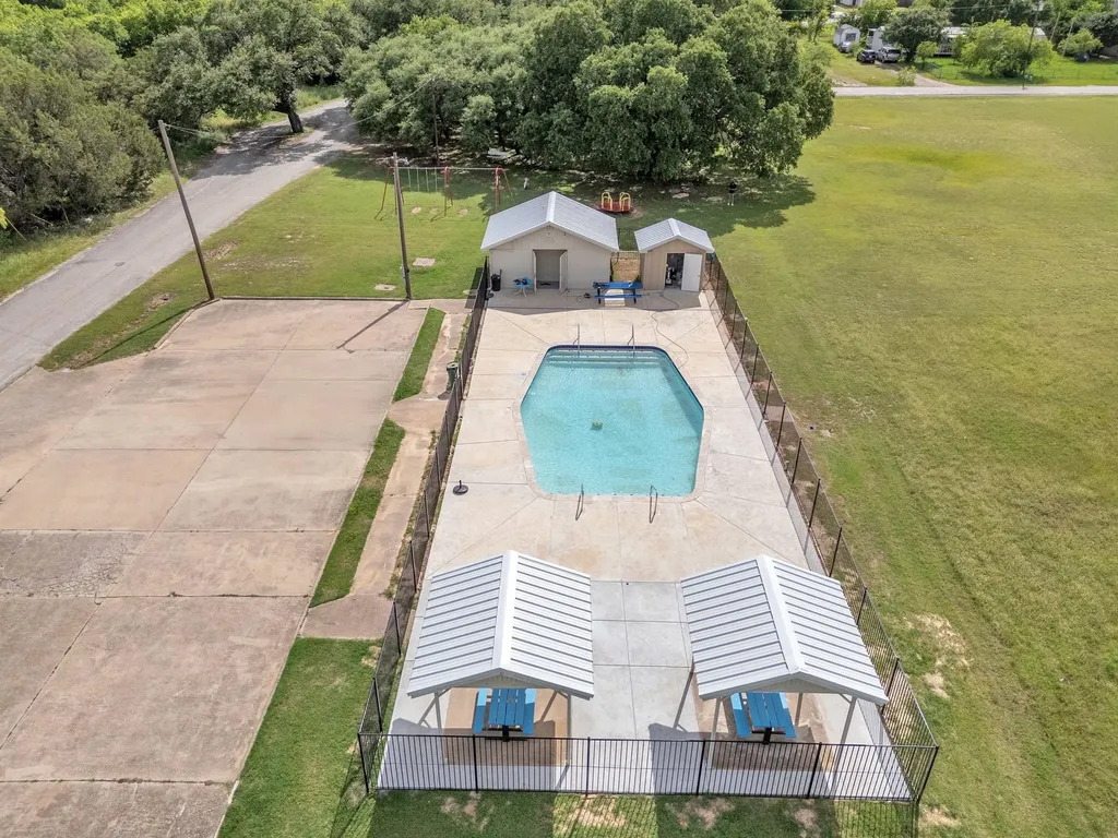 4711 Elizabeth Street Granbury TX 76048