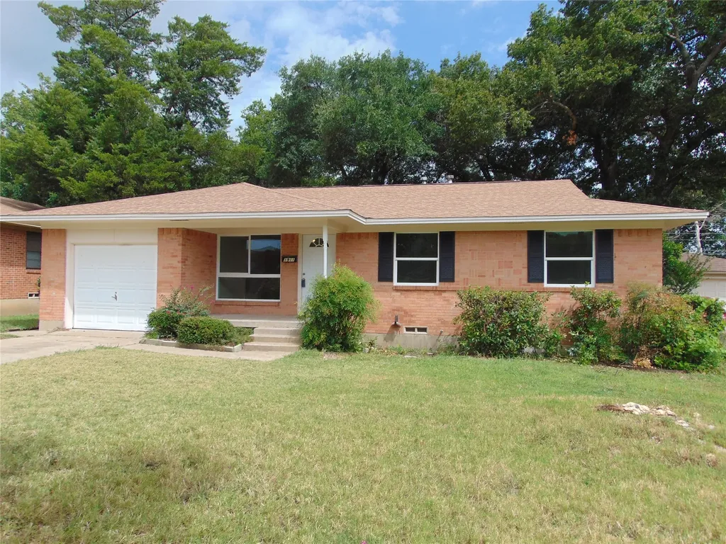 1911 Cassia Drive Dallas TX 75232