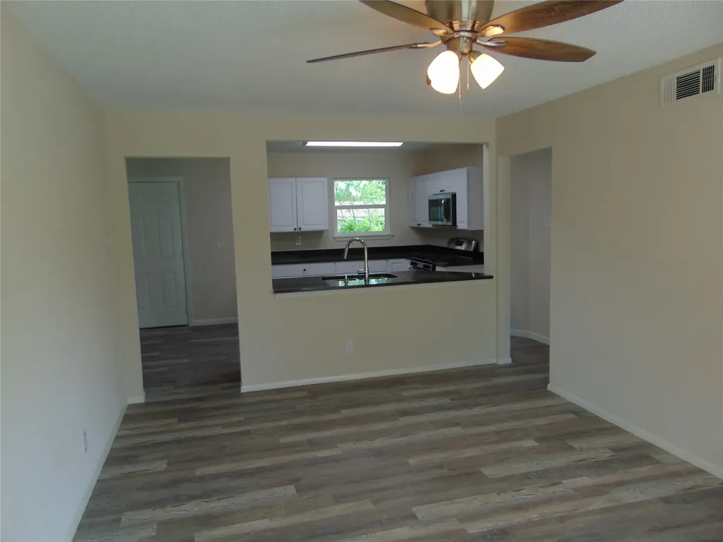 1911 Cassia Drive Dallas TX 75232