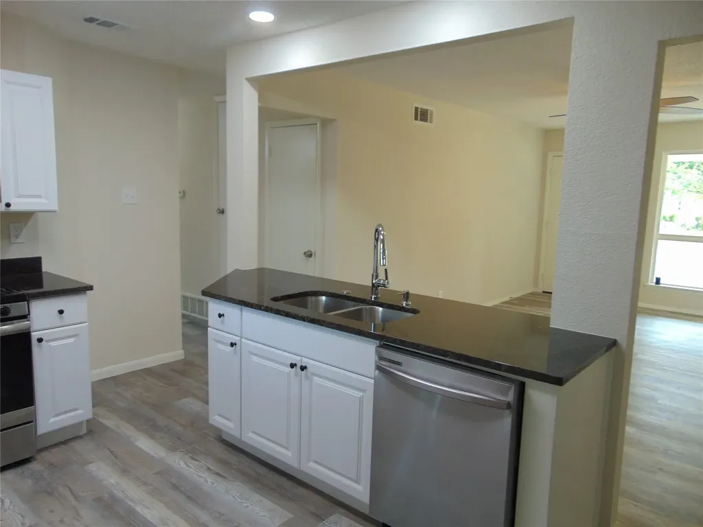 1911 Cassia Drive Dallas TX 75232