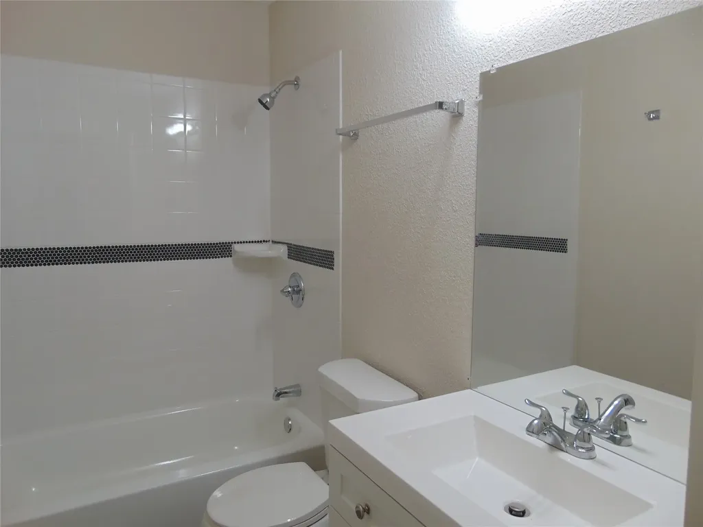 1911 Cassia Drive Dallas TX 75232