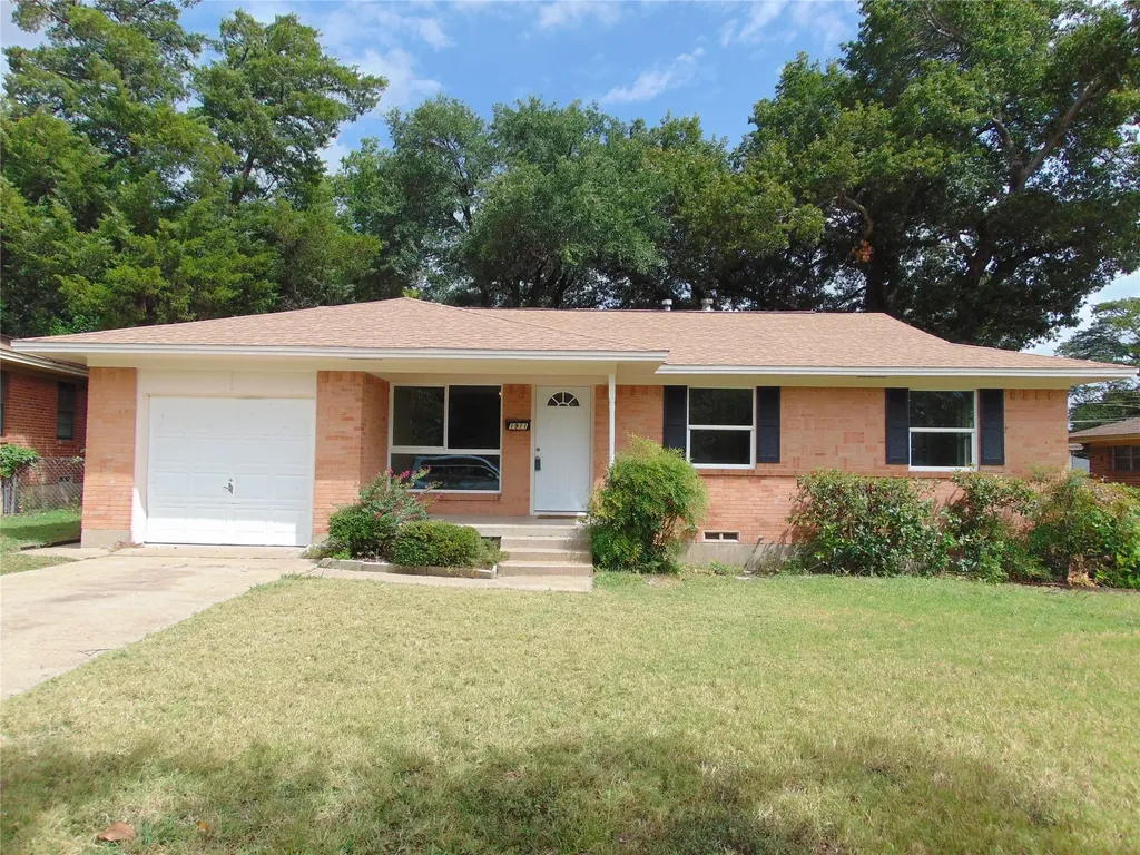 1911 Cassia Drive Dallas TX 75232