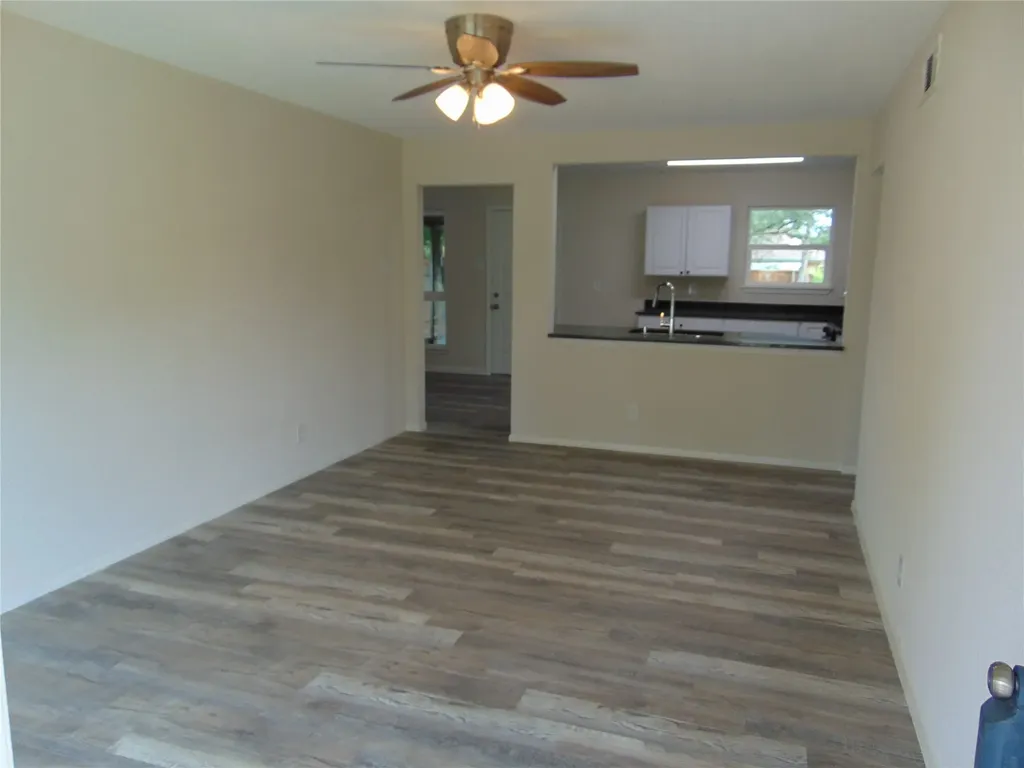 1911 Cassia Drive Dallas TX 75232