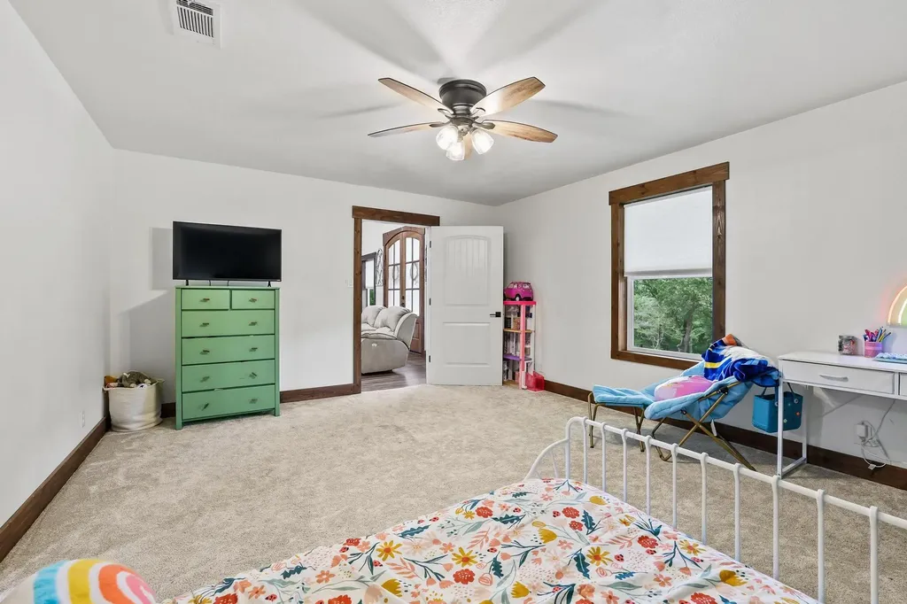 1394 Us Highway 69 Denison TX 75021