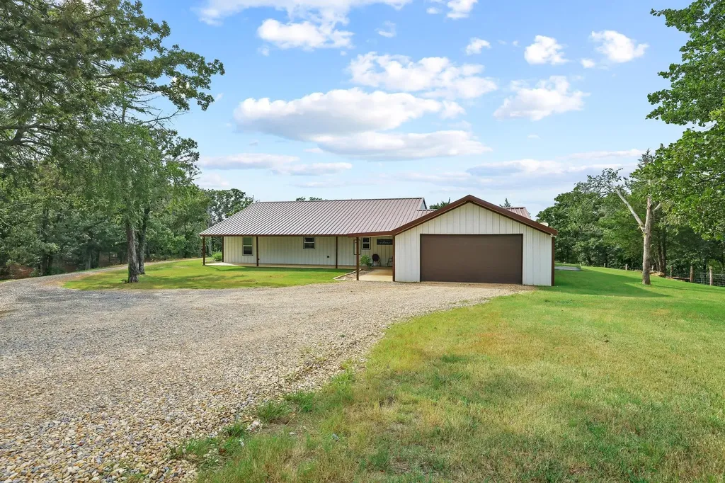 1394 Us Highway 69 Denison TX 75021