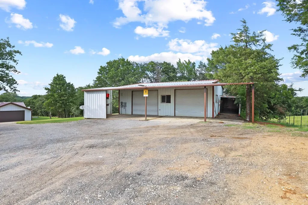 1394 Us Highway 69 Denison TX 75021