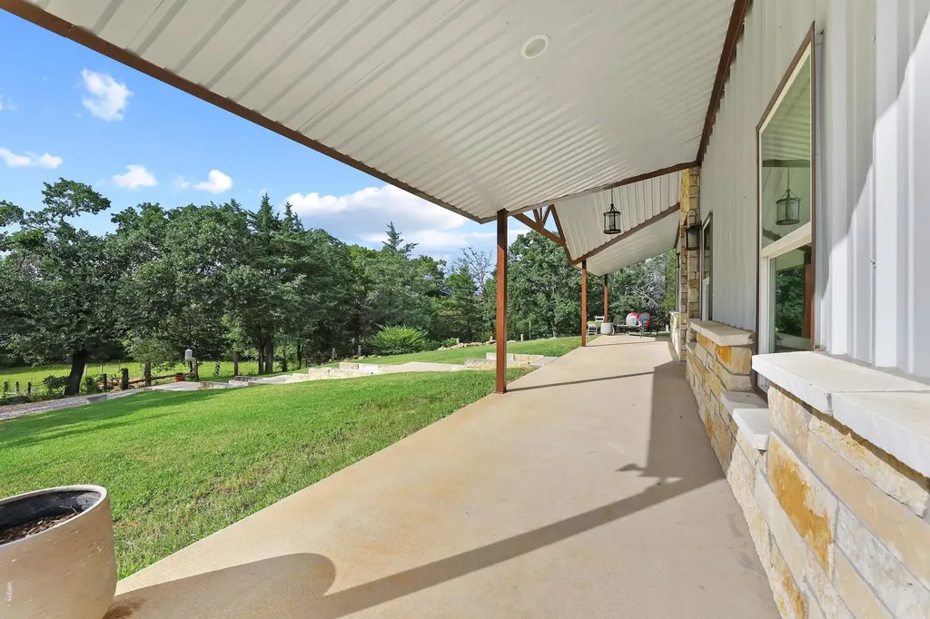 1394 Us Highway 69 Denison TX 75021