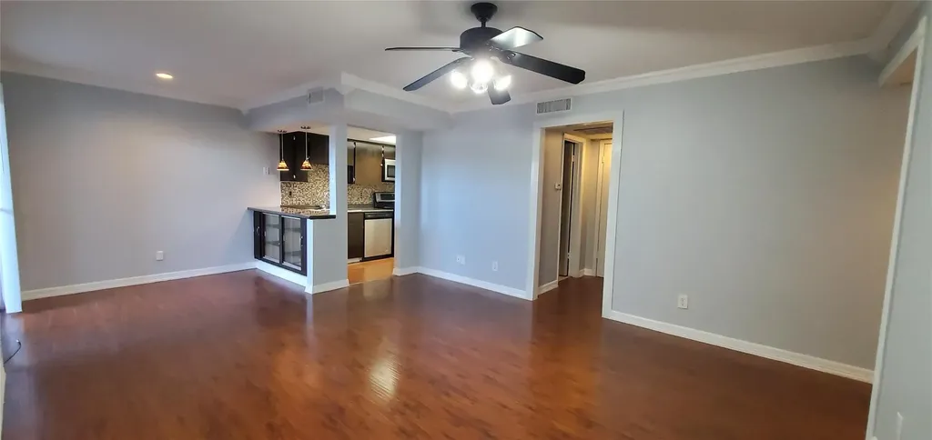 12818 Midway Road Dallas TX 75244