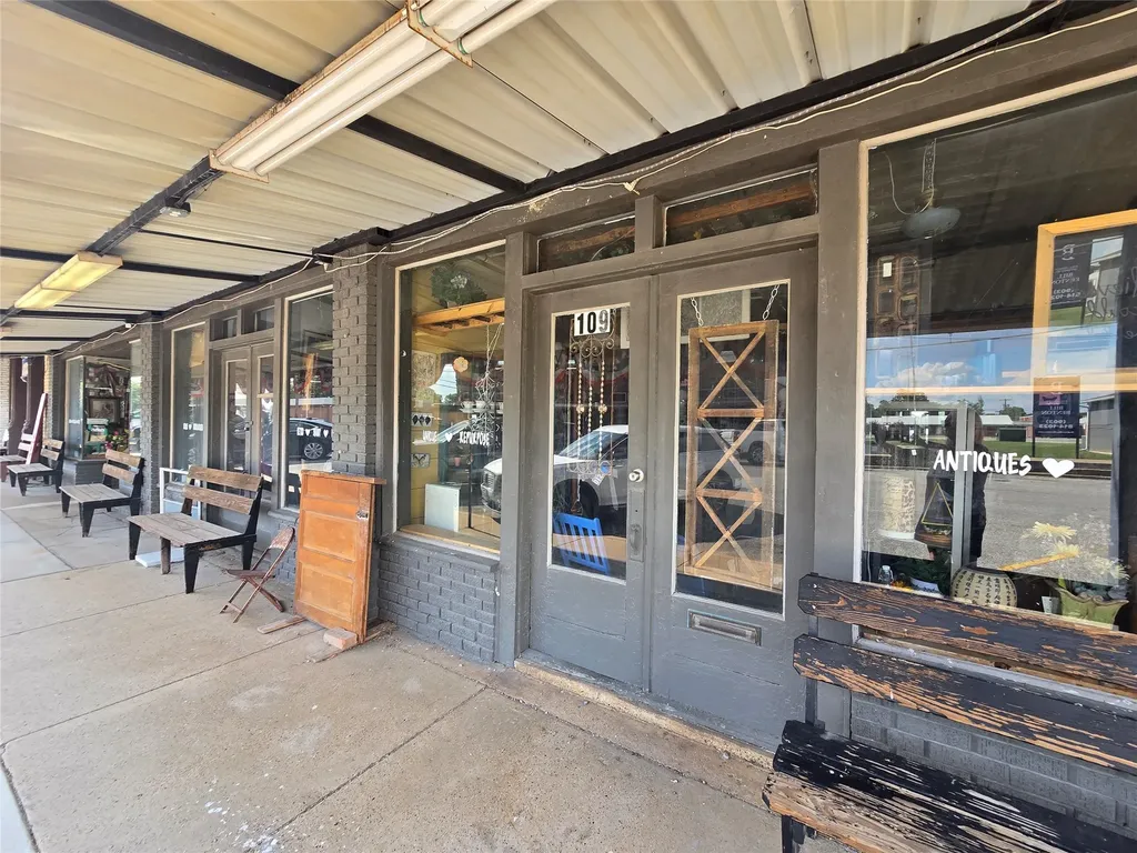 107 E Haning Street Howe TX 75459