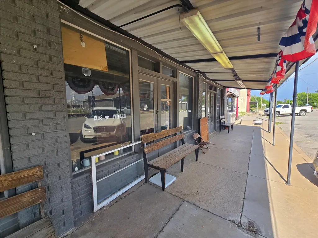 107 E Haning Street Howe TX 75459