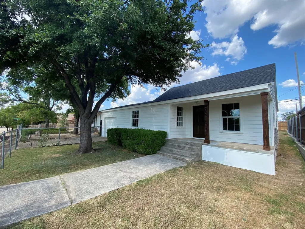 2908 Lulu Street W Fort Worth TX 76106