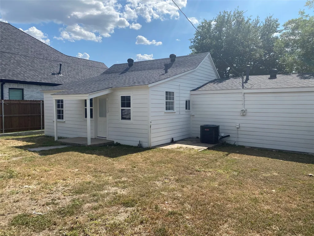 2908 Lulu Street W Fort Worth TX 76106