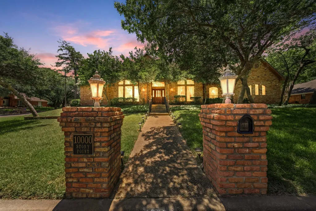 10000 Stony Point Drive Woodway TX 76712