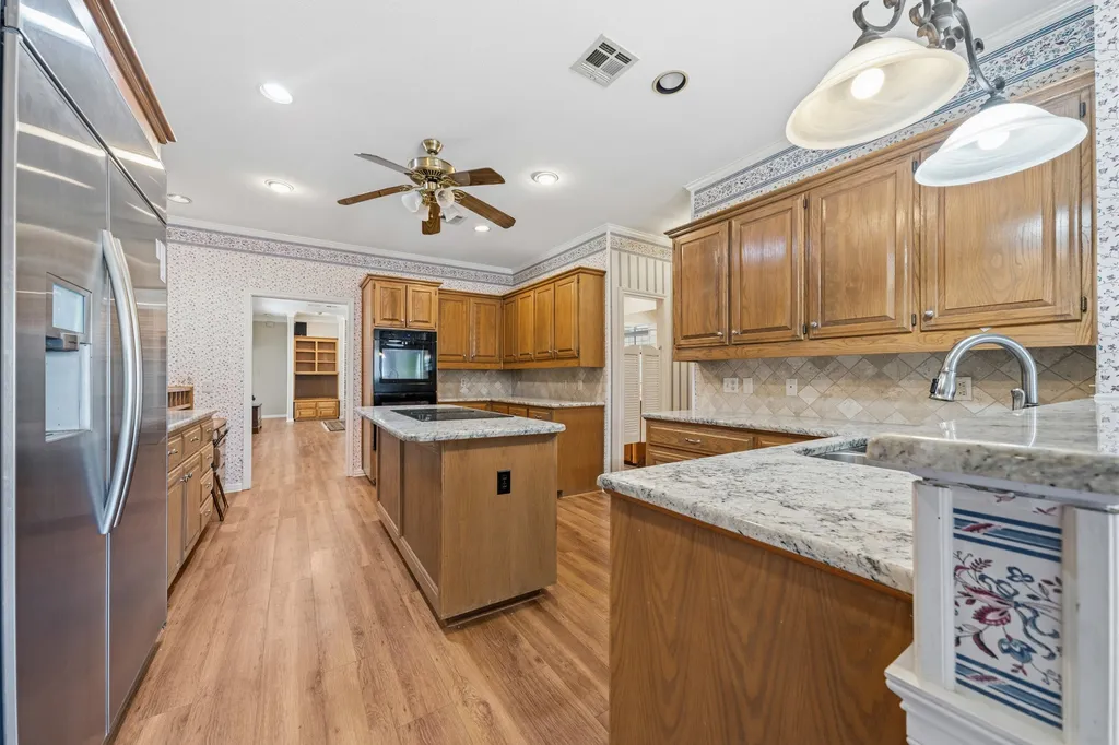 10000 Stony Point Drive Woodway TX 76712