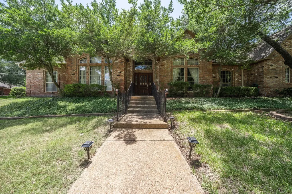 10000 Stony Point Drive Woodway TX 76712