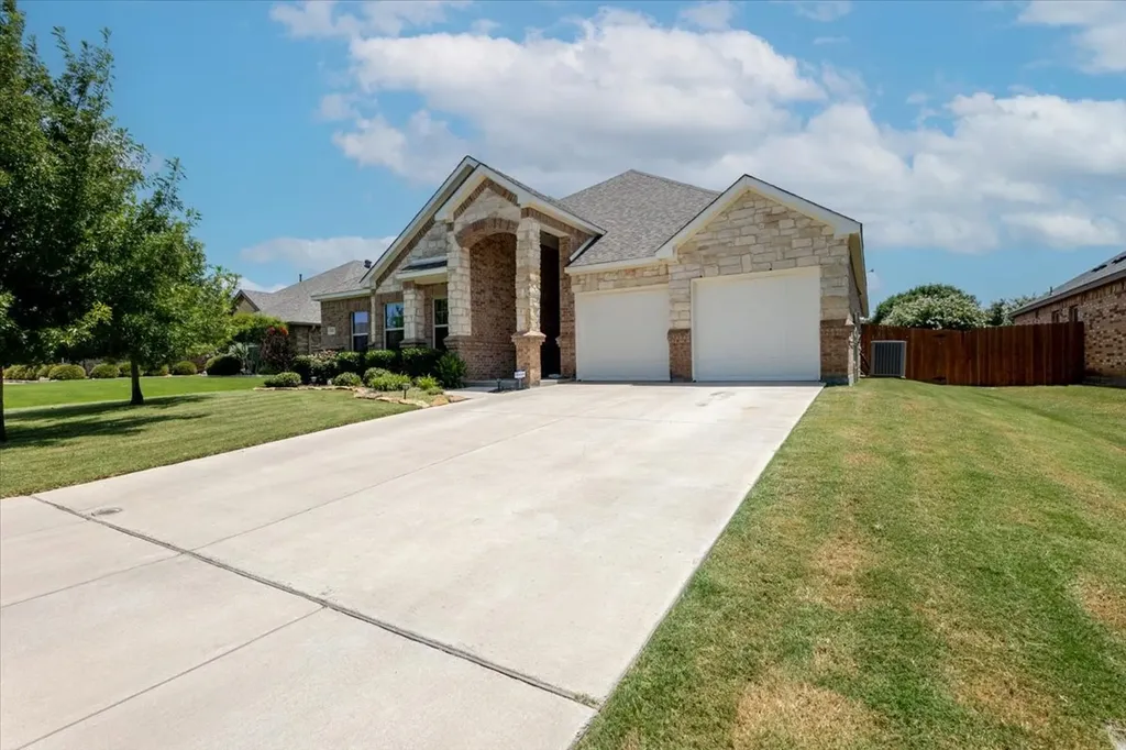 2222 Louis Trail Weatherford TX 76087