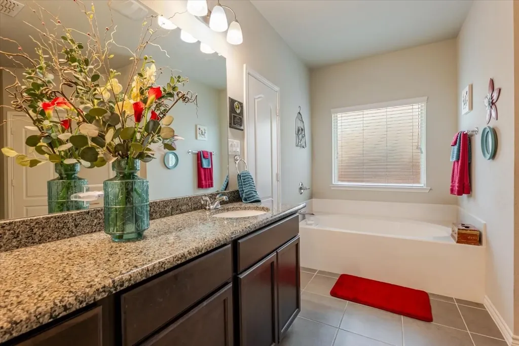 2222 Louis Trail Weatherford TX 76087